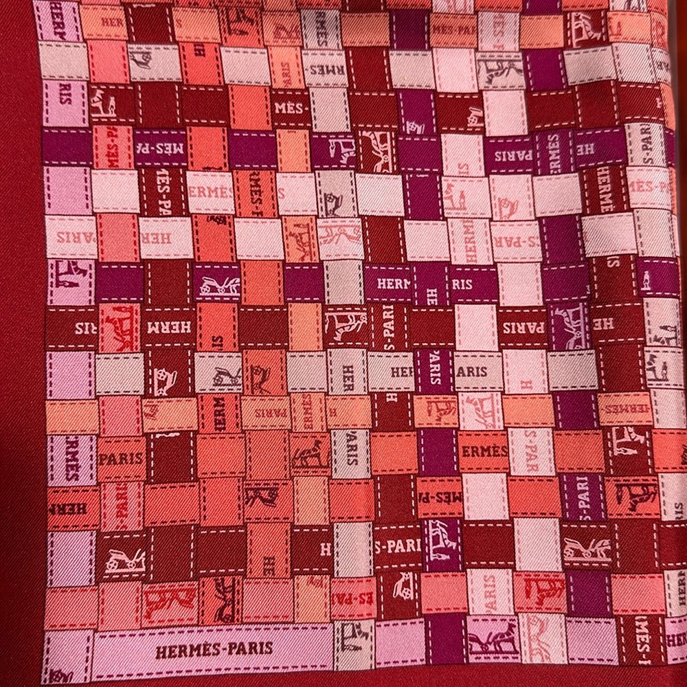 Hermes BOLDUC AU CARRE  silk scarf with box